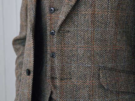 DRAAG EEN TWEED PAK ALS GENTLEMAN