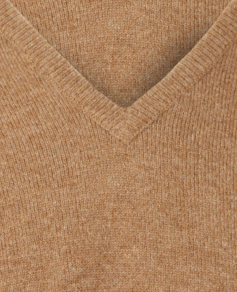 William Lockie V-hals Lamswol Pullover | Driftwood