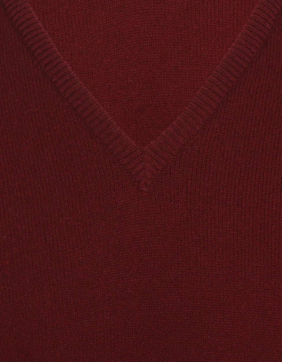 William Lockie V-neck Lambswool Pullover | Bordeaux