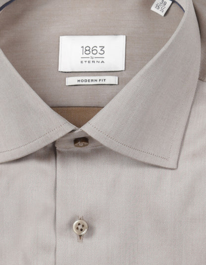 Hemd mit halbgespreiztem Kragen | Beige