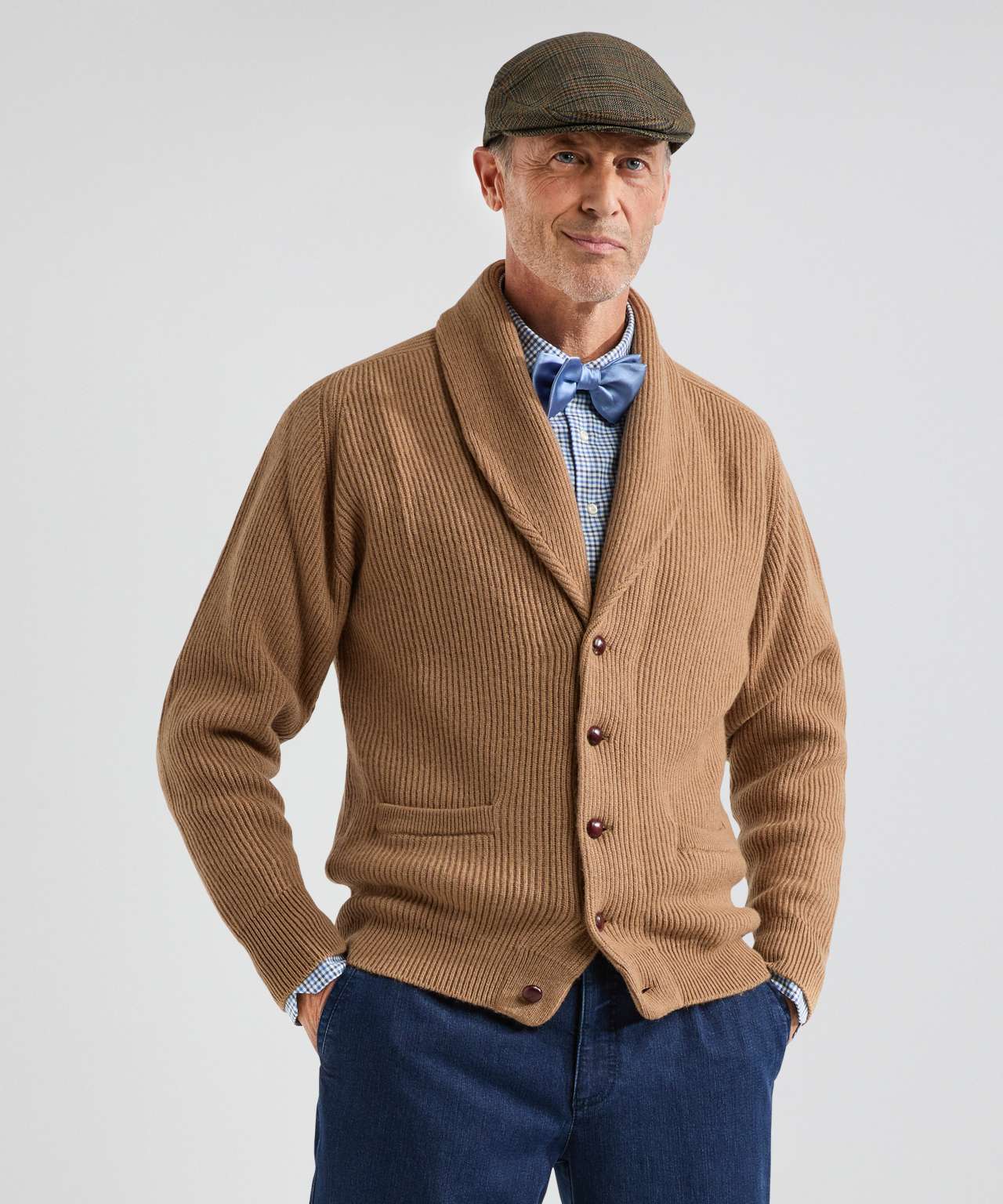 Strickjacke mit Knöpfen und Schalkragen aus Kamelhaar | Natur