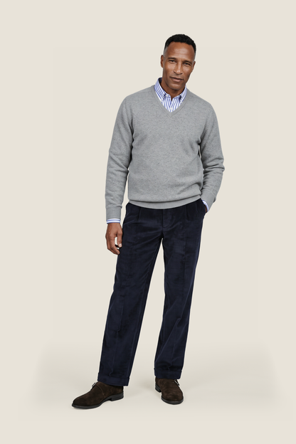 William Lockie V-Ausschnitt-Pullover aus Lammwolle | Flanell